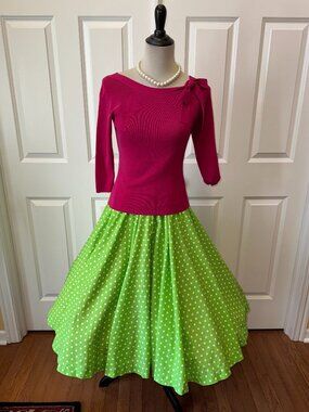 1950's Retro Vintage Style Costume with Accessories Circle Skirt Poodle Skirt